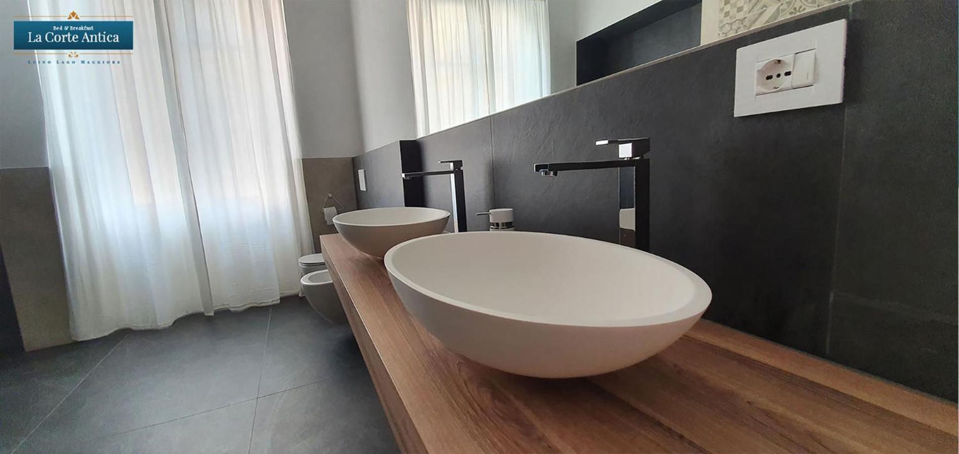 B&B La Corte Antica - Luino Lago Maggiore Extérieur photo